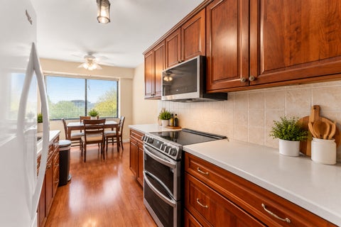 Tiny photo for 6833 N Kedzie Avenue #A1511, Chicago, IL 60645 (MLS # 12640740)