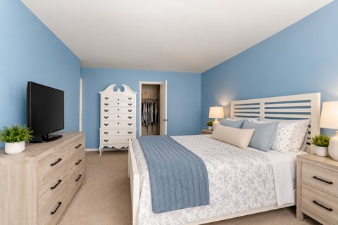 Tiny photo for 6833 N Kedzie Avenue #A1511, Chicago, IL 60645 (MLS # 12640740)