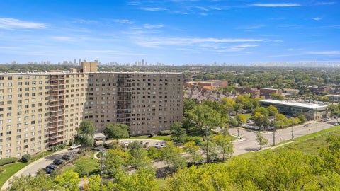 Tiny photo for 6833 N Kedzie Avenue #A1511, Chicago, IL 60645 (MLS # 12640740)