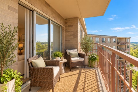 Tiny photo for 6833 N Kedzie Avenue #A1511, Chicago, IL 60645 (MLS # 12640740)
