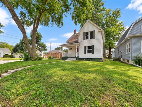 Tiny photo for 252 W 29th Street, Davenport, IA 52803 (MLS # 12768735)