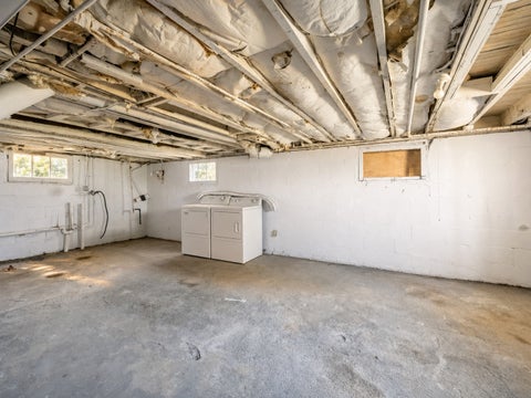 Tiny photo for 252 W 29th Street, Davenport, IA 52803 (MLS # 12768735)