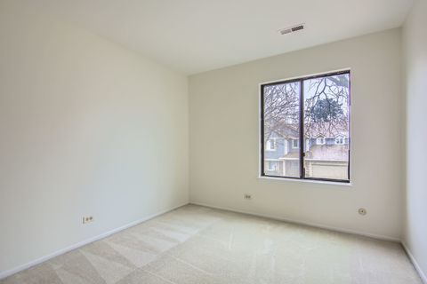 Tiny photo for 372 Springlake Lane #C, Aurora, IL 60504 (MLS # 12452712)