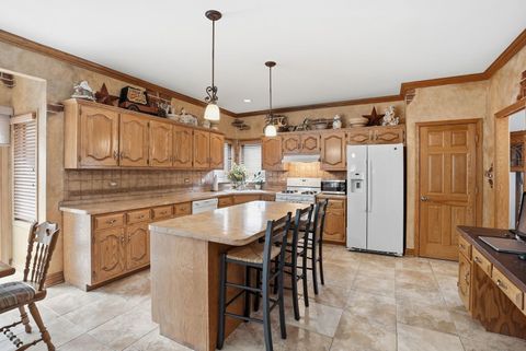 Tiny photo for 10752 Lockwood Avenue, Oak Lawn, IL 60453 (MLS # 12584172)