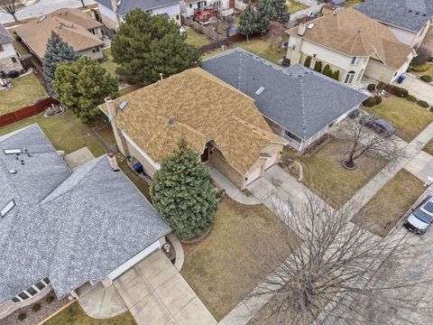 Tiny photo for 10752 Lockwood Avenue, Oak Lawn, IL 60453 (MLS # 12584172)