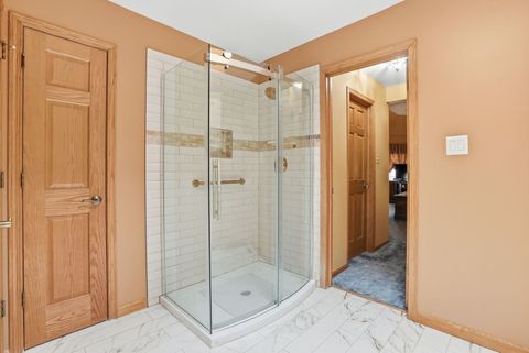 Tiny photo for 10752 Lockwood Avenue, Oak Lawn, IL 60453 (MLS # 12584172)