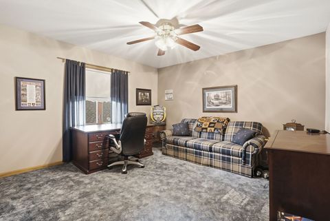 Tiny photo for 10752 Lockwood Avenue, Oak Lawn, IL 60453 (MLS # 12584172)