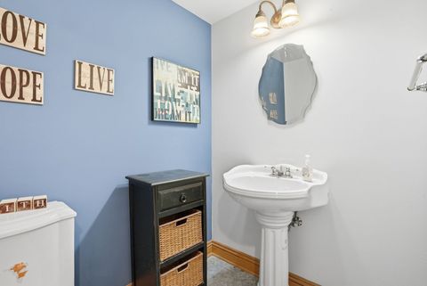 Tiny photo for 10752 Lockwood Avenue, Oak Lawn, IL 60453 (MLS # 12584172)