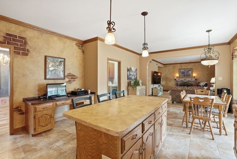 Tiny photo for 10752 Lockwood Avenue, Oak Lawn, IL 60453 (MLS # 12584172)