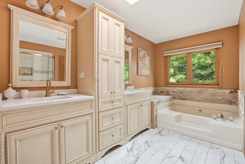 Tiny photo for 10752 Lockwood Avenue, Oak Lawn, IL 60453 (MLS # 12584172)