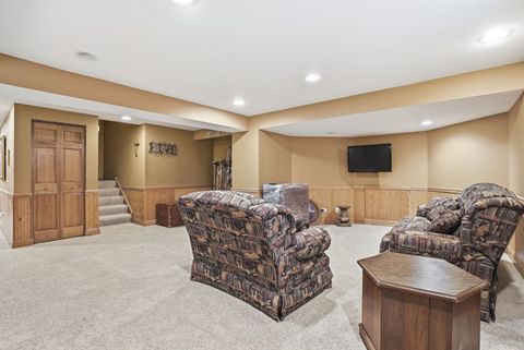 Tiny photo for 10752 Lockwood Avenue, Oak Lawn, IL 60453 (MLS # 12584172)