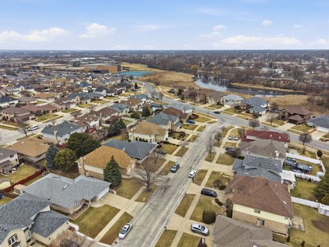 Tiny photo for 10752 Lockwood Avenue, Oak Lawn, IL 60453 (MLS # 12584172)