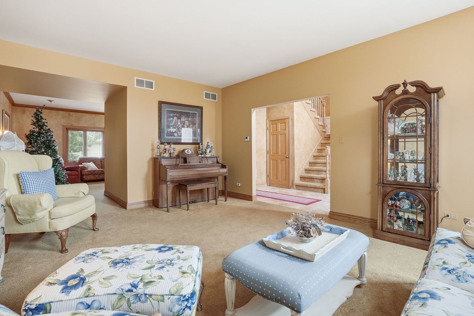 10752 Lockwood Avenue