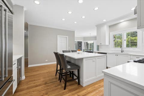 Tiny photo for 1070 Sir William Lane, Lake Forest, IL 60045 (MLS # 12729952)