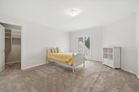 Tiny photo for 1070 Sir William Lane, Lake Forest, IL 60045 (MLS # 12729952)