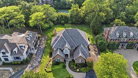 Tiny photo for 1070 Sir William Lane, Lake Forest, IL 60045 (MLS # 12729952)