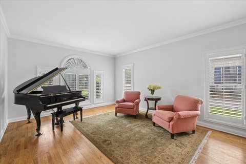 Tiny photo for 1070 Sir William Lane, Lake Forest, IL 60045 (MLS # 12729952)