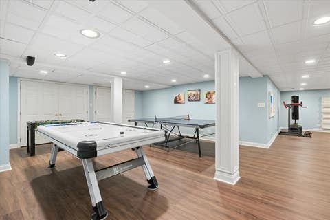 Tiny photo for 1070 Sir William Lane, Lake Forest, IL 60045 (MLS # 12729952)