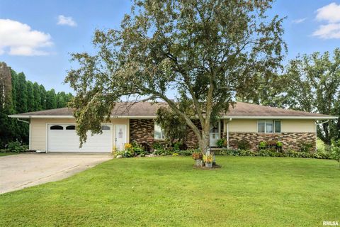 Photo of 94 LOMBARD Street, Clarence, IA 52216 (MLS # QC4266578)