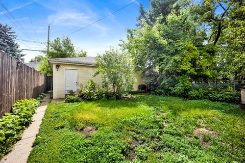 Tiny photo for 6043 N Keeler Avenue, Chicago, IL 60646 (MLS # 12675445)