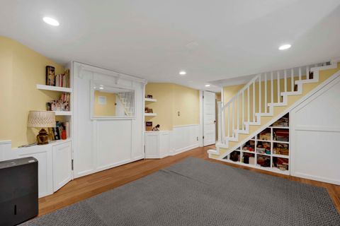 Tiny photo for 6043 N Keeler Avenue, Chicago, IL 60646 (MLS # 12675445)
