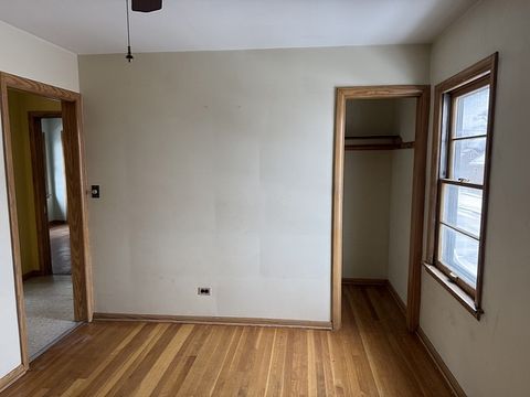 Tiny photo for 5658 S Meade Avenue, Chicago, IL 60638 (MLS # 12598230)