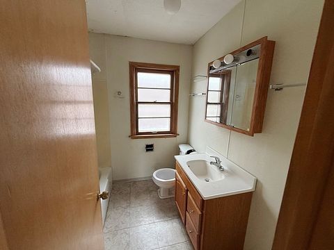 Tiny photo for 5658 S Meade Avenue, Chicago, IL 60638 (MLS # 12598230)