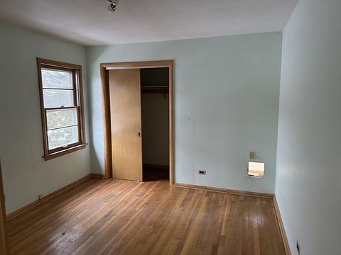 Tiny photo for 5658 S Meade Avenue, Chicago, IL 60638 (MLS # 12598230)