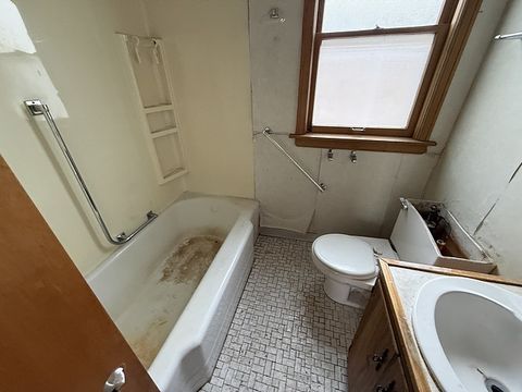 Tiny photo for 5658 S Meade Avenue, Chicago, IL 60638 (MLS # 12598230)