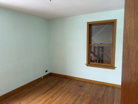 Tiny photo for 5658 S Meade Avenue, Chicago, IL 60638 (MLS # 12598230)