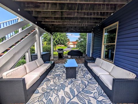 Tiny photo for 5520 Bear Claw Court, Hoffman Estates, IL 60192 (MLS # 12475028)