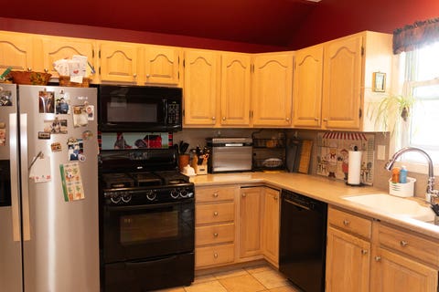 Tiny photo for 1280 S Cora Street, Des Plaines, IL 60018 (MLS # 12730952)