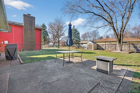 Tiny photo for 14 Devonshire Circle, Elgin, IL 60123 (MLS # 12589871)