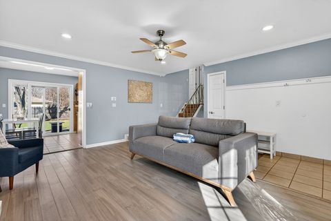 Tiny photo for 14 Devonshire Circle, Elgin, IL 60123 (MLS # 12589871)