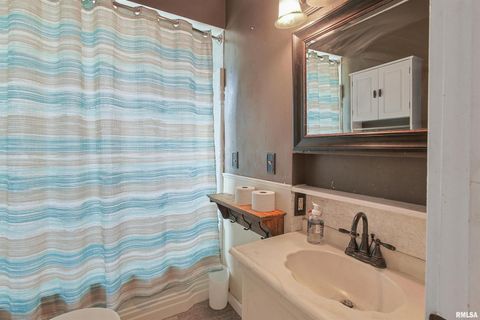 Tiny photo for 111 GRAND Avenue, Anna, IL 62906 (MLS # EB459761)