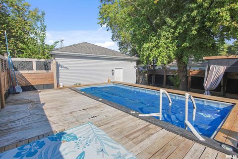 Tiny photo for 111 GRAND Avenue, Anna, IL 62906 (MLS # EB459761)