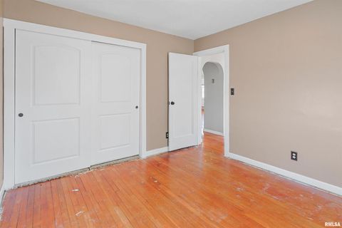 Tiny photo for 111 GRAND Avenue, Anna, IL 62906 (MLS # EB459761)