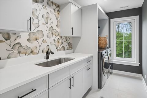 Tiny photo for 3031 Indianwood Road, Wilmette, IL 60091 (MLS # 12622098)