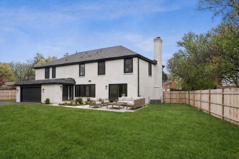 Tiny photo for 3031 Indianwood Road, Wilmette, IL 60091 (MLS # 12622098)