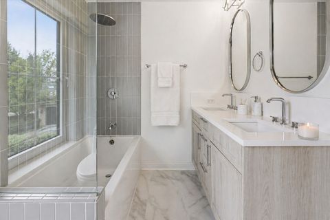 Tiny photo for 3031 Indianwood Road, Wilmette, IL 60091 (MLS # 12622098)
