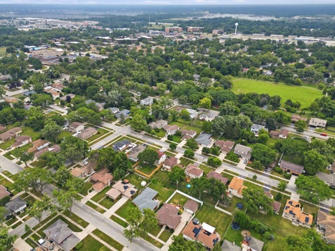 Tiny photo for 18433 Center Avenue, Homewood, IL 60430 (MLS # 12744864)