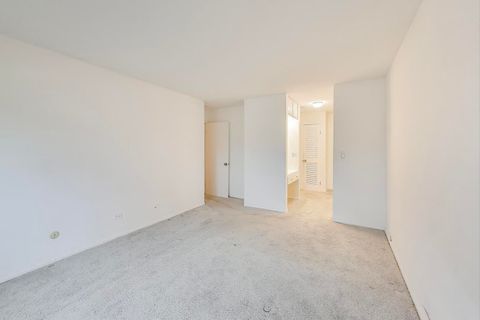 Tiny photo for 3110 Pheasant Creek Drive #104, Northbrook, IL 60062 (MLS # 12526554)