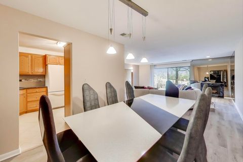 Tiny photo for 3110 Pheasant Creek Drive #104, Northbrook, IL 60062 (MLS # 12526554)