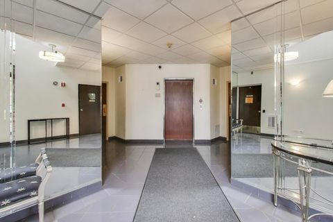 Tiny photo for 3110 Pheasant Creek Drive #104, Northbrook, IL 60062 (MLS # 12526554)