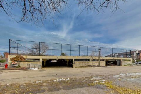 Tiny photo for 3110 Pheasant Creek Drive #104, Northbrook, IL 60062 (MLS # 12526554)