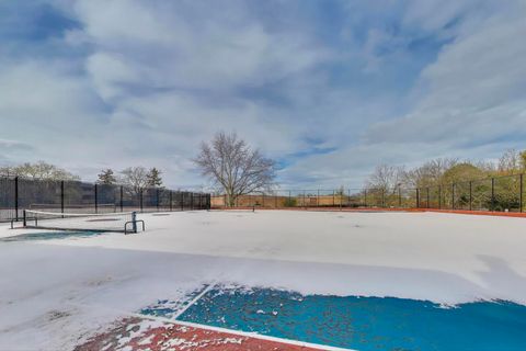 Tiny photo for 3110 Pheasant Creek Drive #104, Northbrook, IL 60062 (MLS # 12526554)