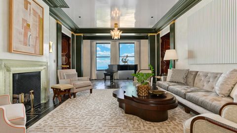 Tiny photo for 159 E WALTON Place #31A, Chicago, IL 60611 (MLS # 12461146)