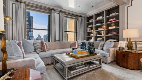 Tiny photo for 159 E WALTON Place #31A, Chicago, IL 60611 (MLS # 12461146)