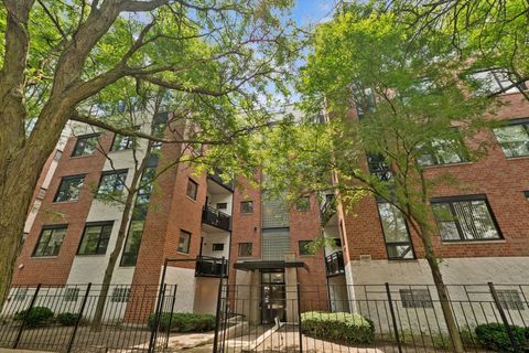 2337 W Wolfram Street 511 Chicago IL 60618