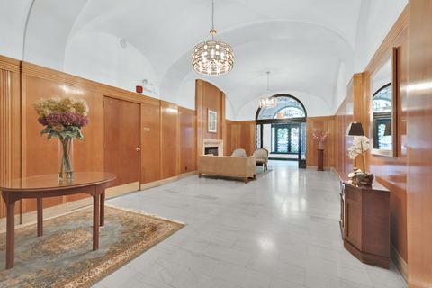 Tiny photo for 1755 E 55th Street #301, Chicago, IL 60615 (MLS # 12471114)